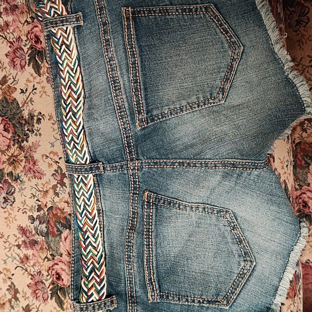 rue 21. size 1/2. juniors shorty shorts - Picture 2 of 5